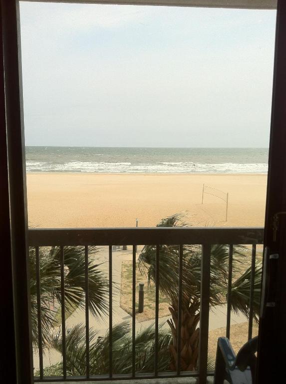Oceanfront 1 King One Bedroom Suite 1st Floor
